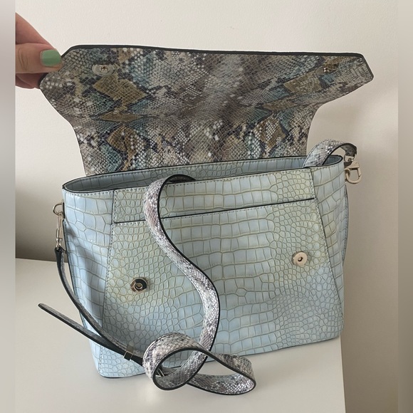 Guess Crossbody Bag - Picture 4 of 5